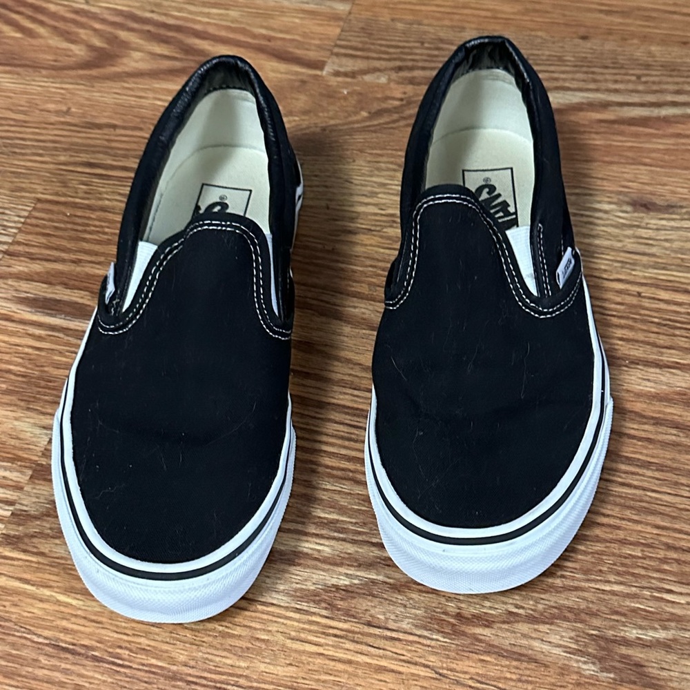 black Vans, women’s 8.5